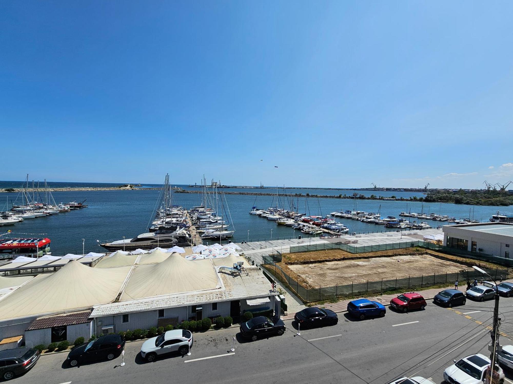 Blue Marina Sea View Mangalia Exterior foto